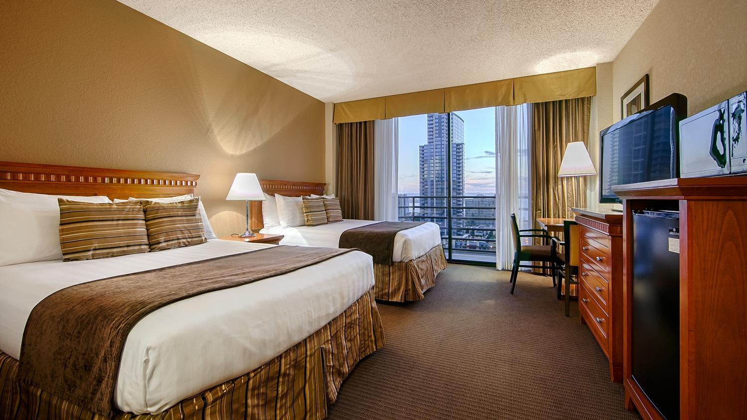 Best Western Plus Bayside Inn San Diego Exterior photo