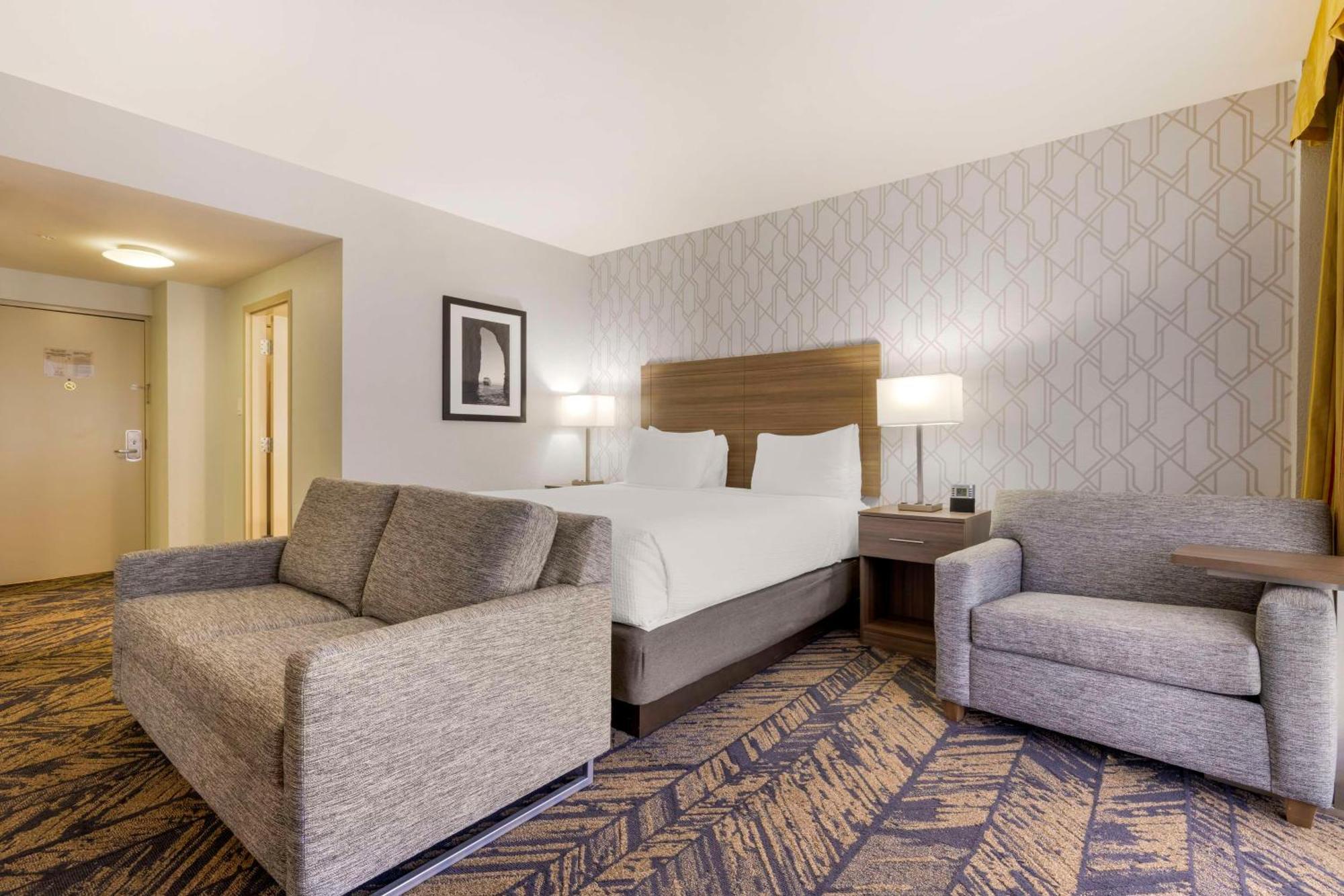 Best Western Plus Bayside Inn San Diego Exterior photo